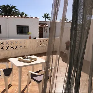 https://apt-sunny-terrace.in-canary-islands.com